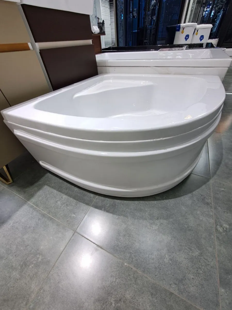 Овальная ванна  ассиметричная 90х90#2