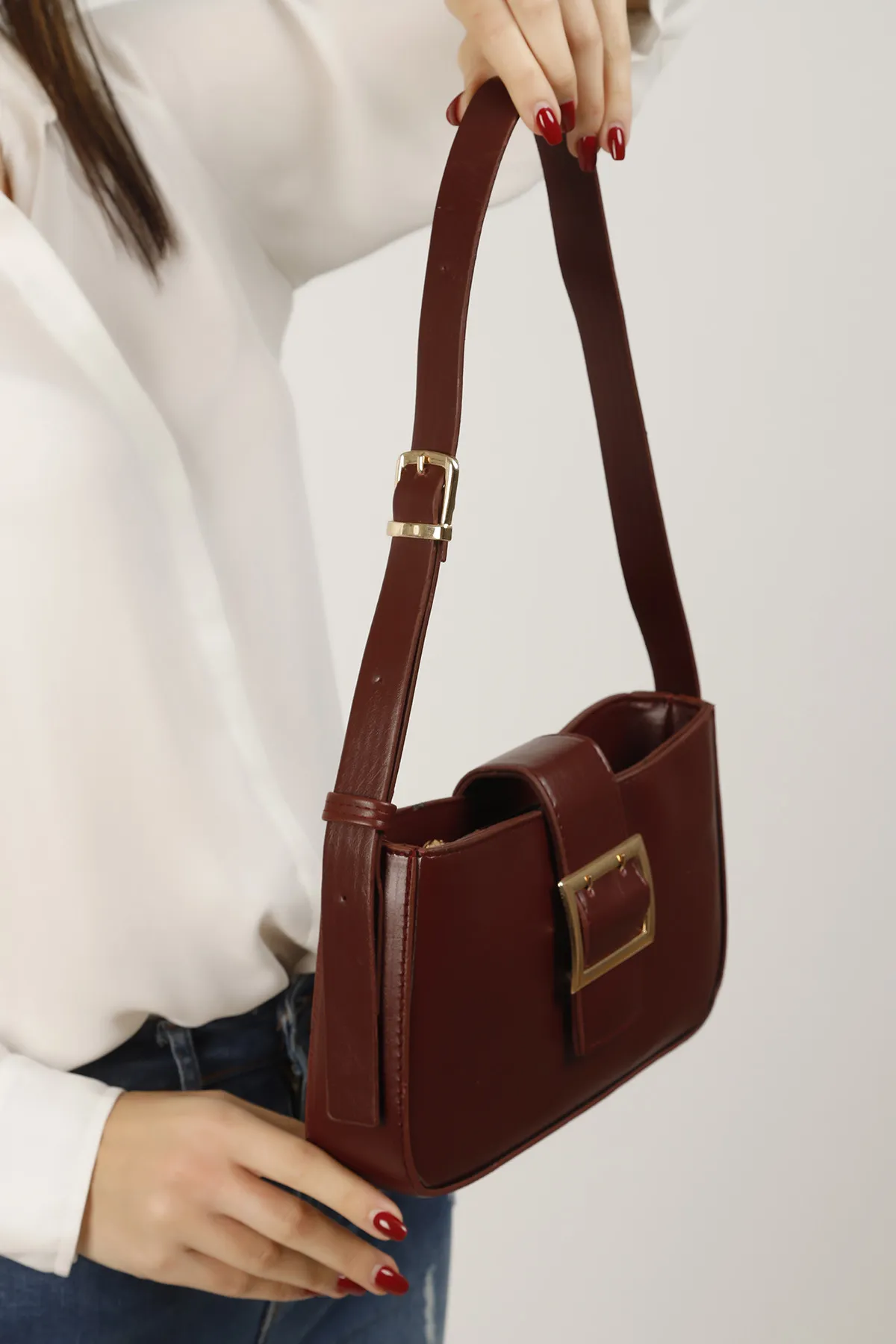 Женская сумка через плечо baguette с магнитной застежкой и пряжкой - бордовый shk bag#3