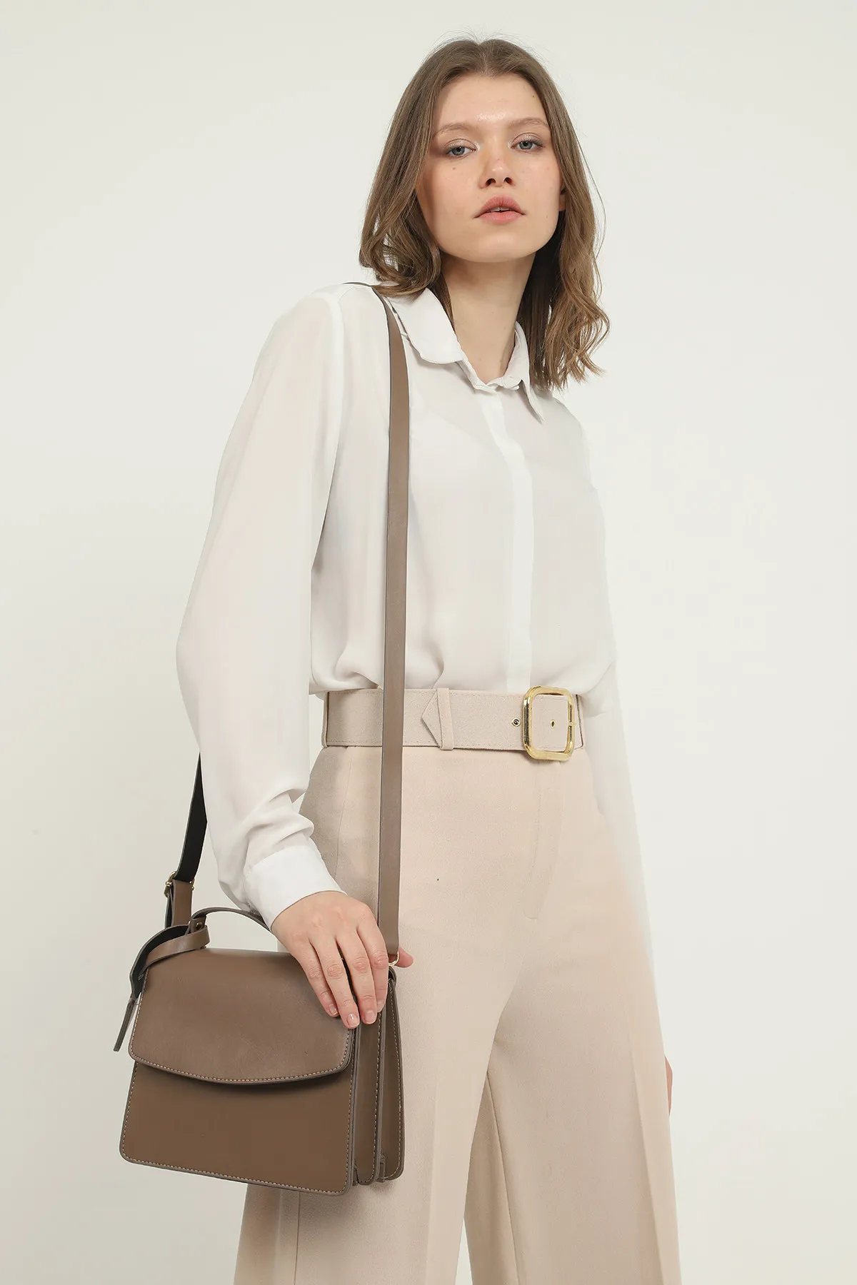 Женская сумка с детализированными ручками и плечевыми ремнями SHK Bag MYZ7895AKS0005 Цвет норки#5