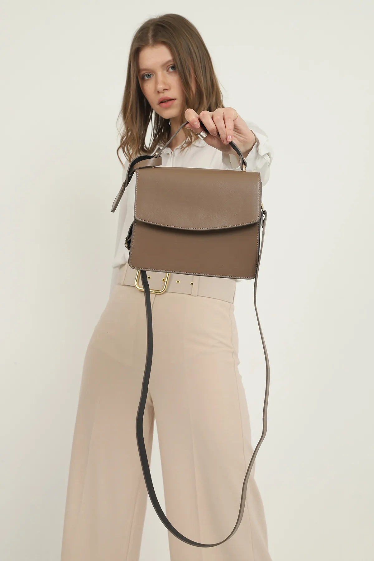 Женская сумка с детализированными ручками и плечевыми ремнями SHK Bag MYZ7895AKS0005 Цвет норки#2