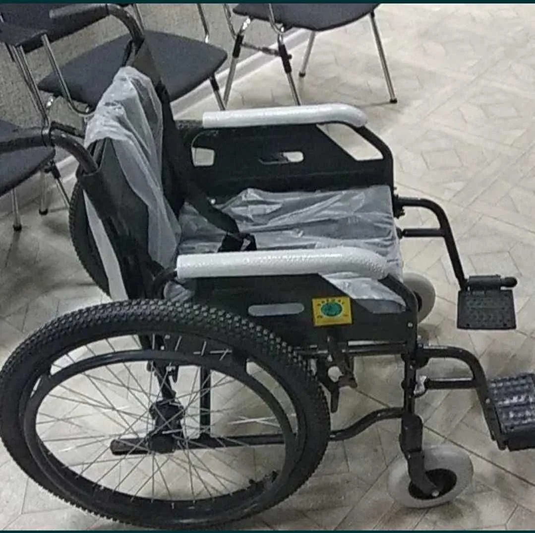 Складная инвалидная коляска#1