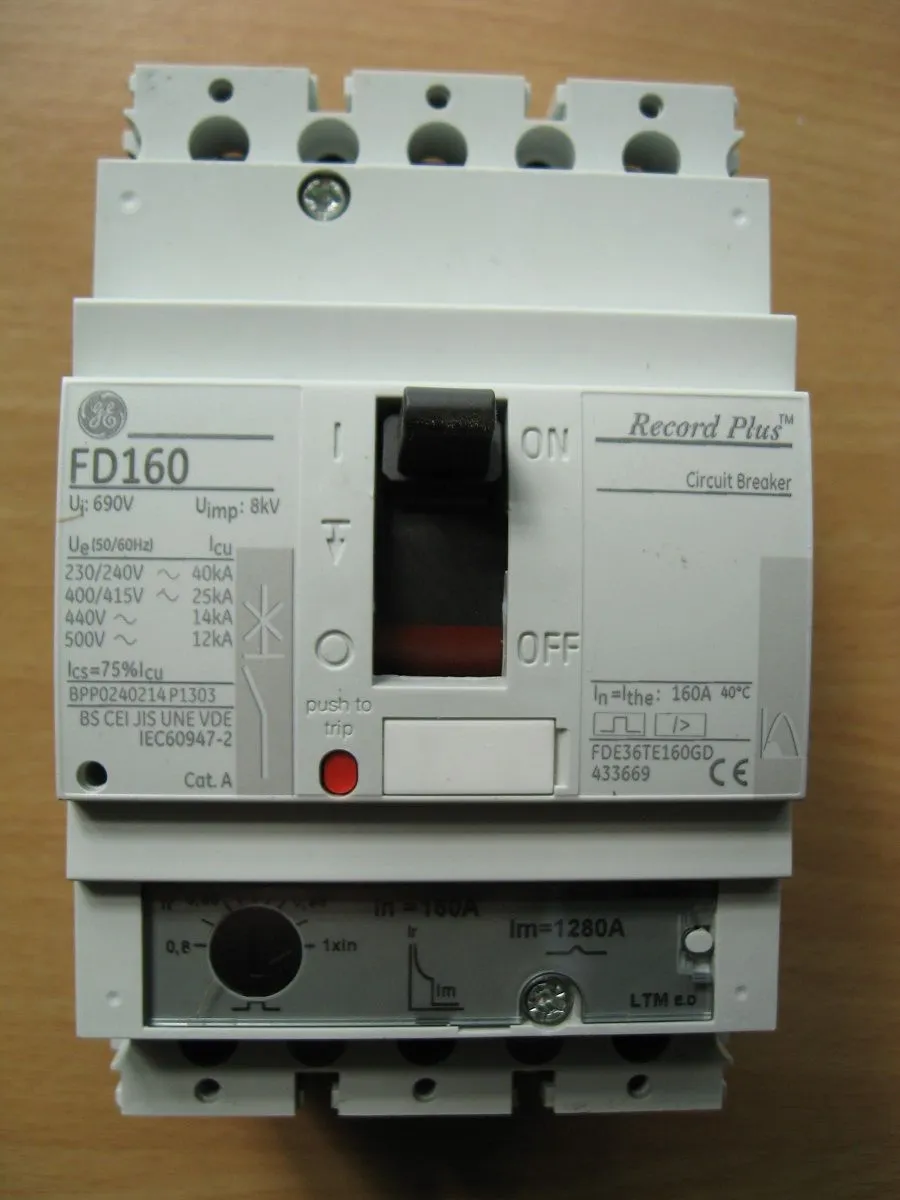 Автоматический выключатель YCM1-63L 3P (16A-63A)#6