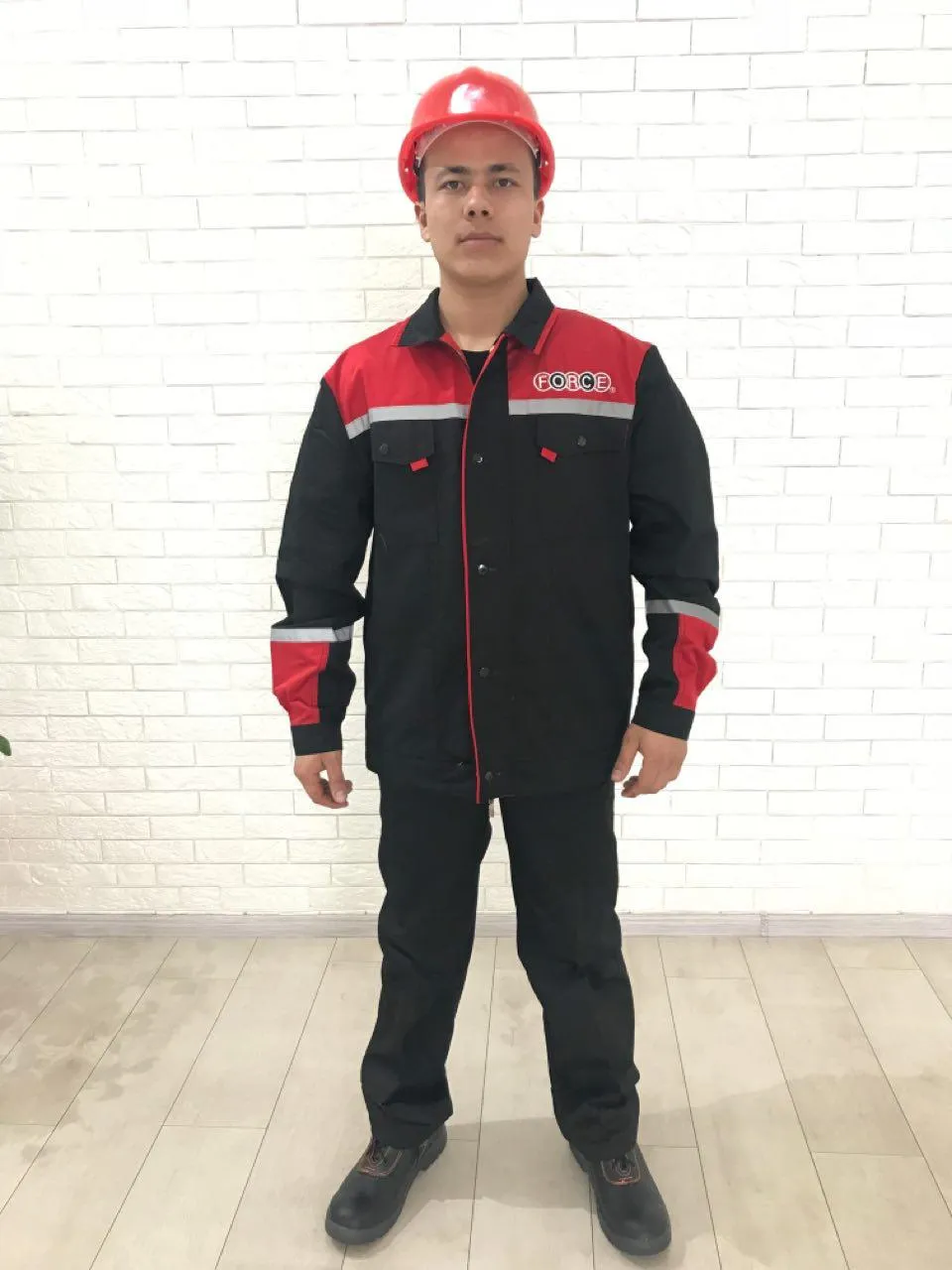 Демисезонный рабочий костюм (черно-красный)#1