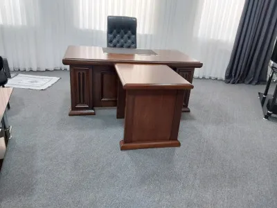 RB-180 моделидаги офис столи.