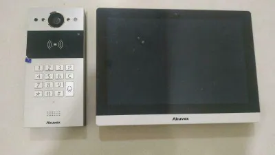 Видеодомофон IP 10 дюймовый Akuvox