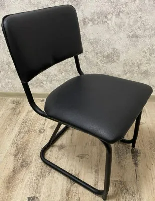 Железные стулья
