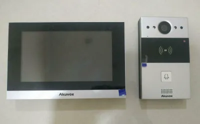 Видеодомофон IP 7 дюймовый Akuvox