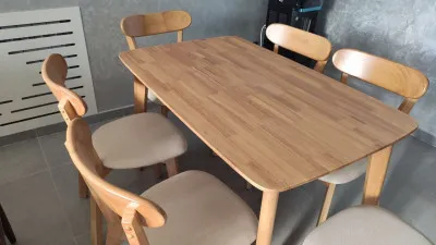 Малазийские стол без стульев