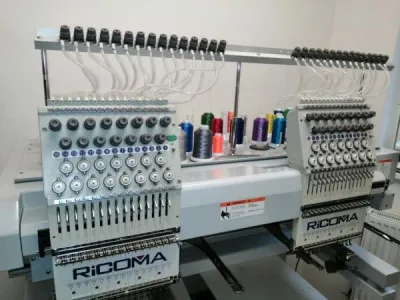 RICOMA Вышивальная Машина преимущества : Высокая скорость , точность рисунка на ткани , профессиональная консультация , бесплатное обучение .